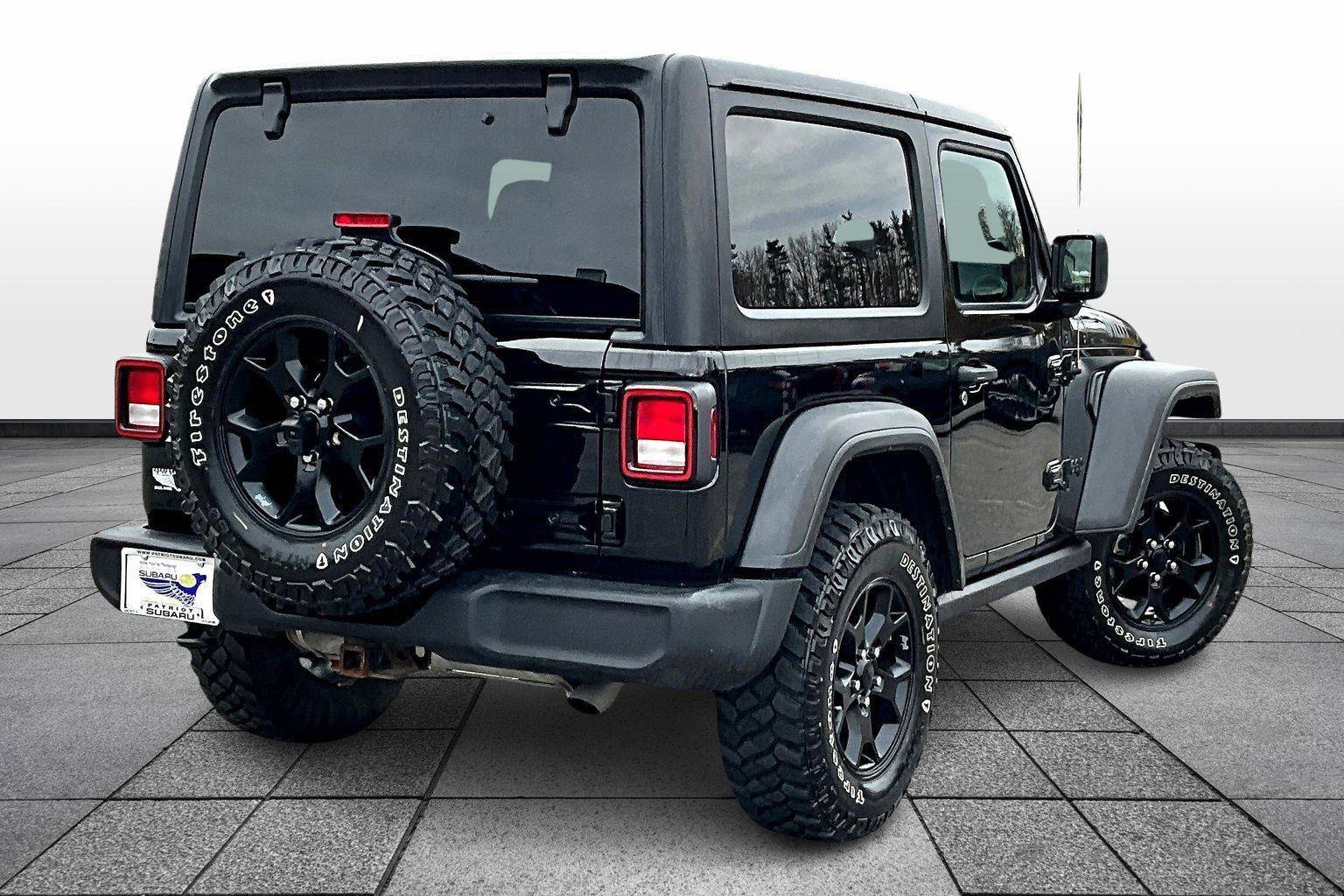 Used 2022 Jeep Wrangler Willys image 12