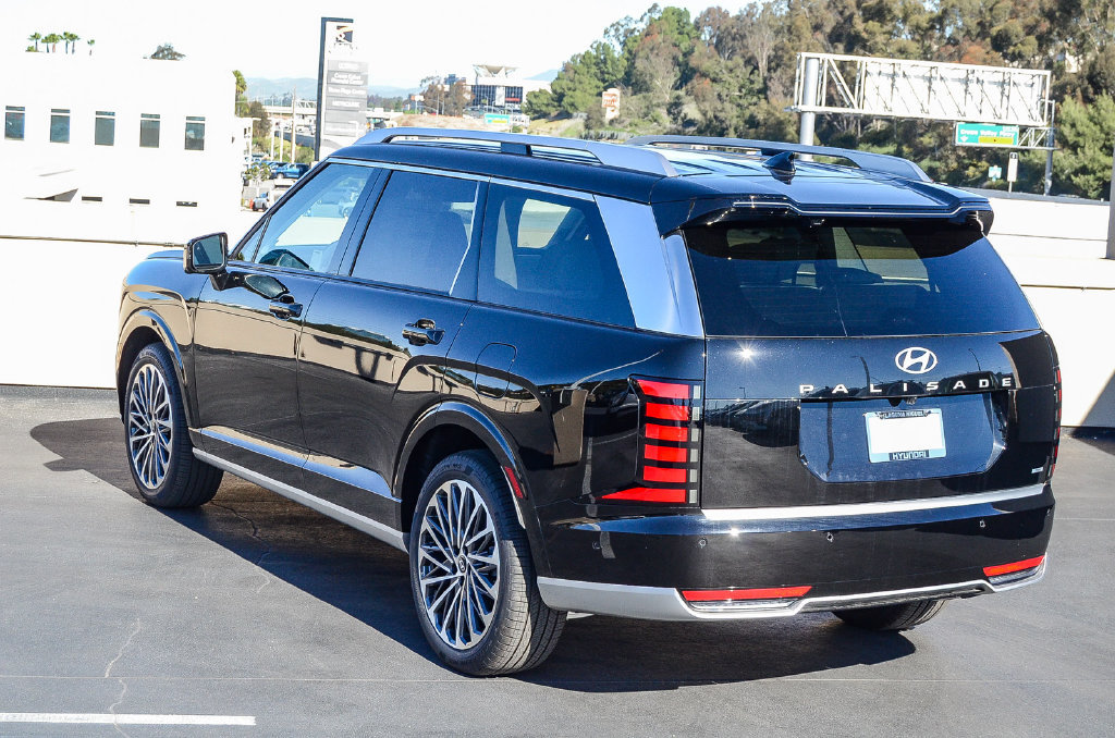 New 2026 Hyundai Palisade Calligraphy AWD/4WD image 4