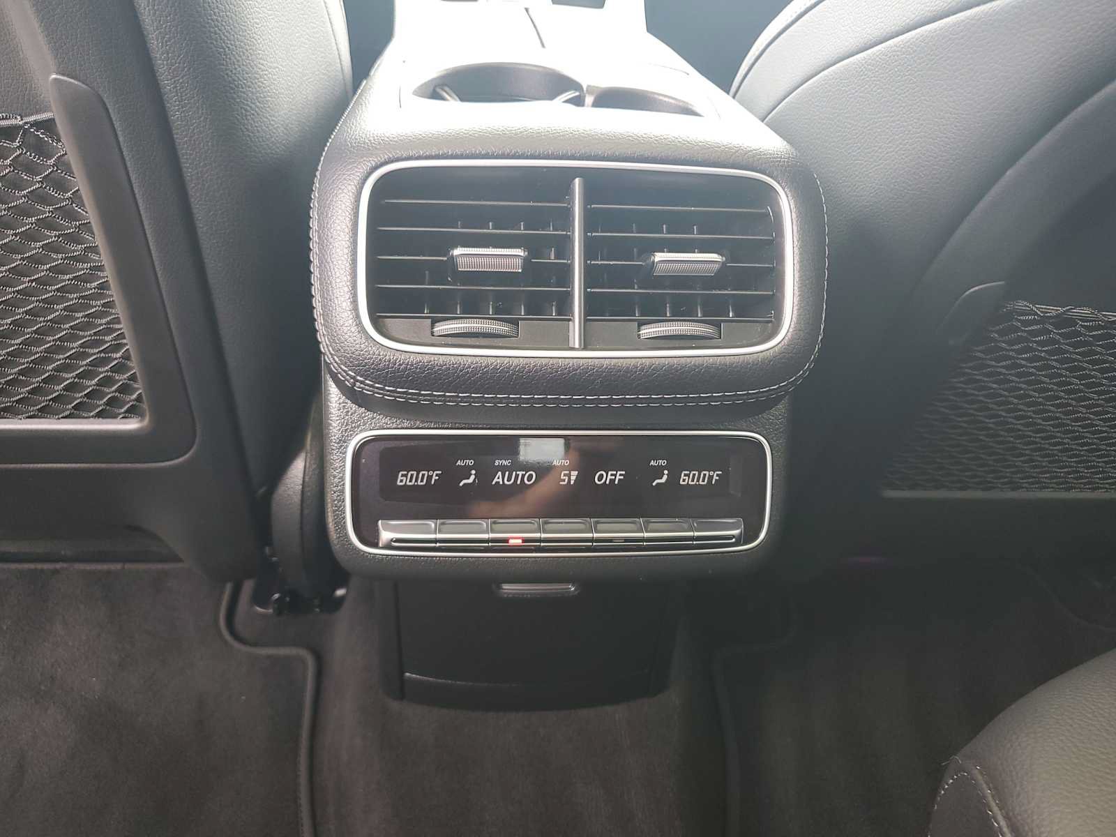 Used 2024 Mercedes-Benz GLS 450 4MATIC image 21