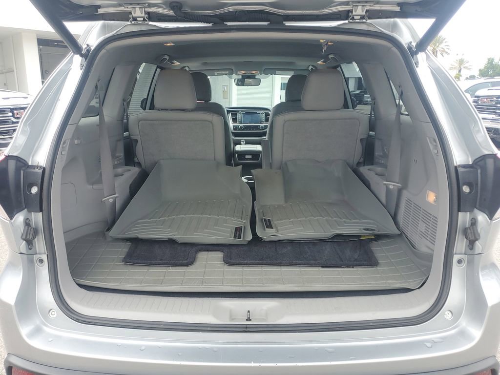 Used 2019 Toyota Highlander XLE image 9