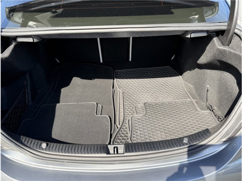 Used 2018 Mercedes-Benz C 300 Sedan w/ Premium Package image 25