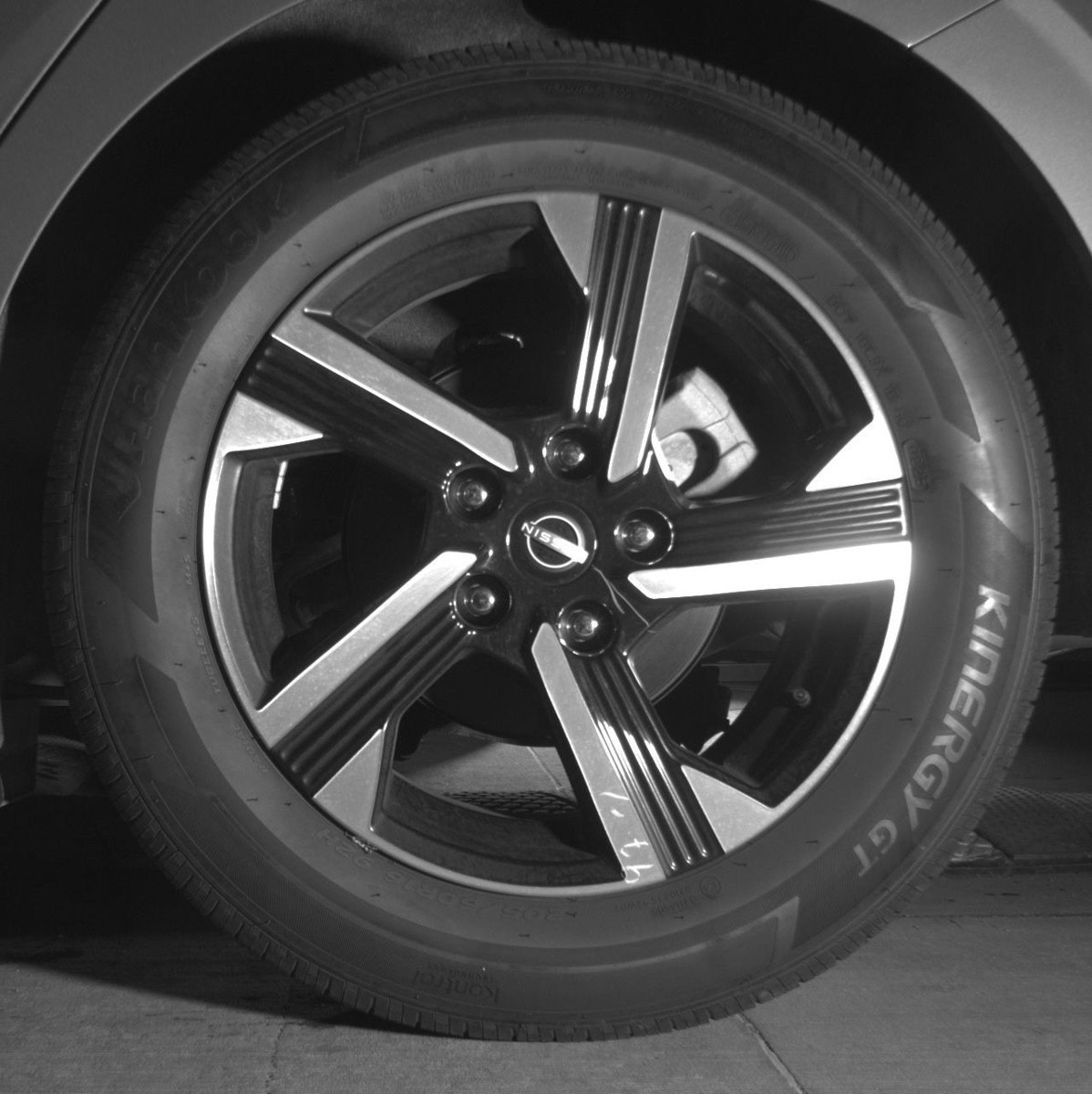 Used 2025 Nissan Sentra SV image 14