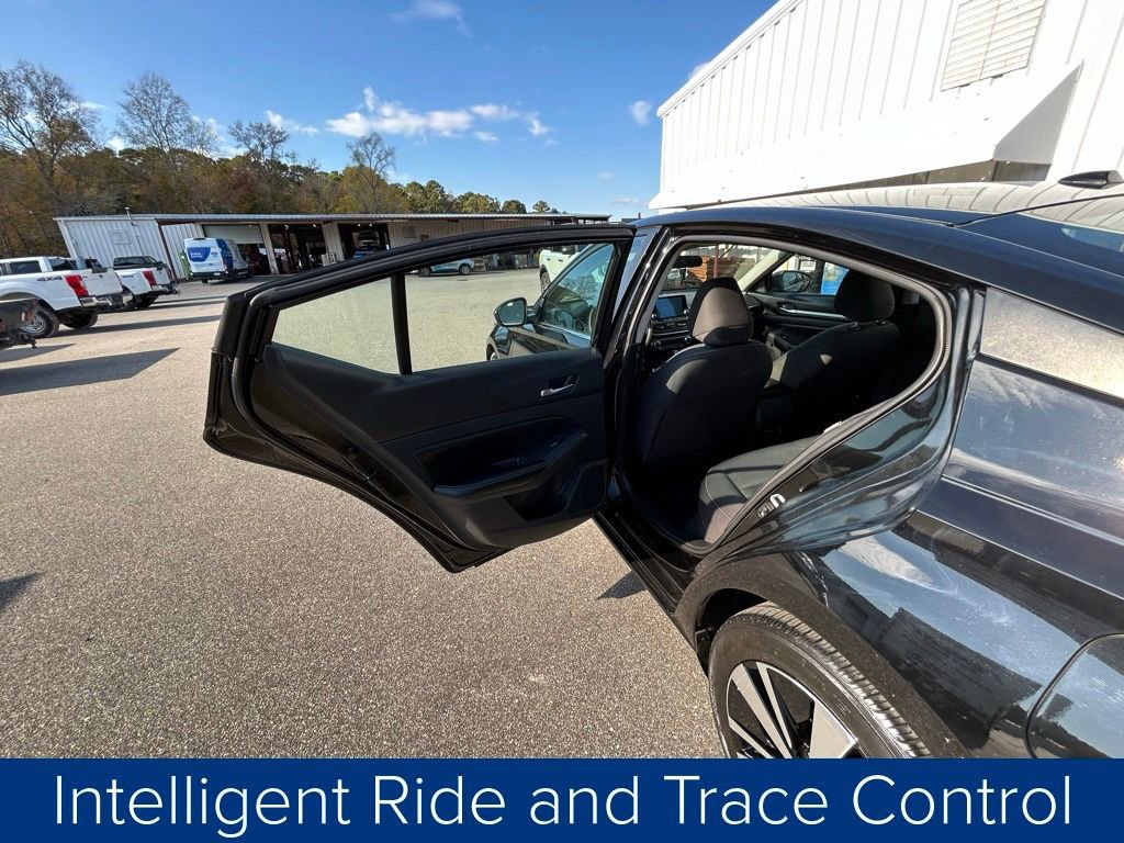 Used 2022 Nissan Altima 2.5 SV image 15