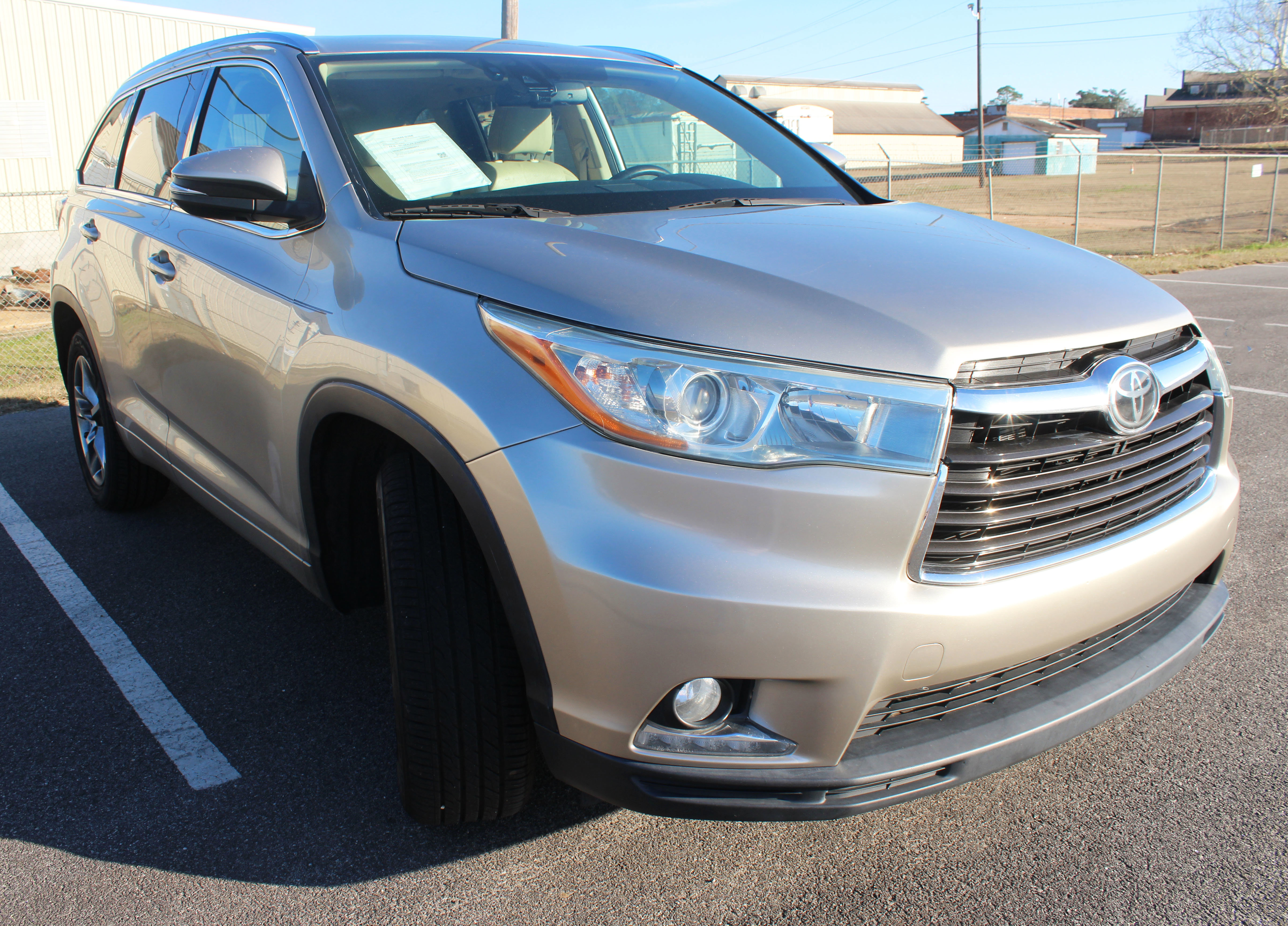 Used 2016 Toyota Highlander Limited image 16