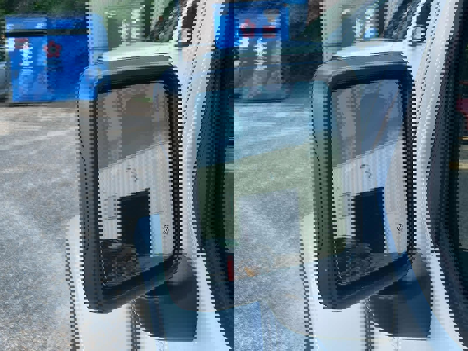 New 2025 Jeep Wrangler Sahara image 15