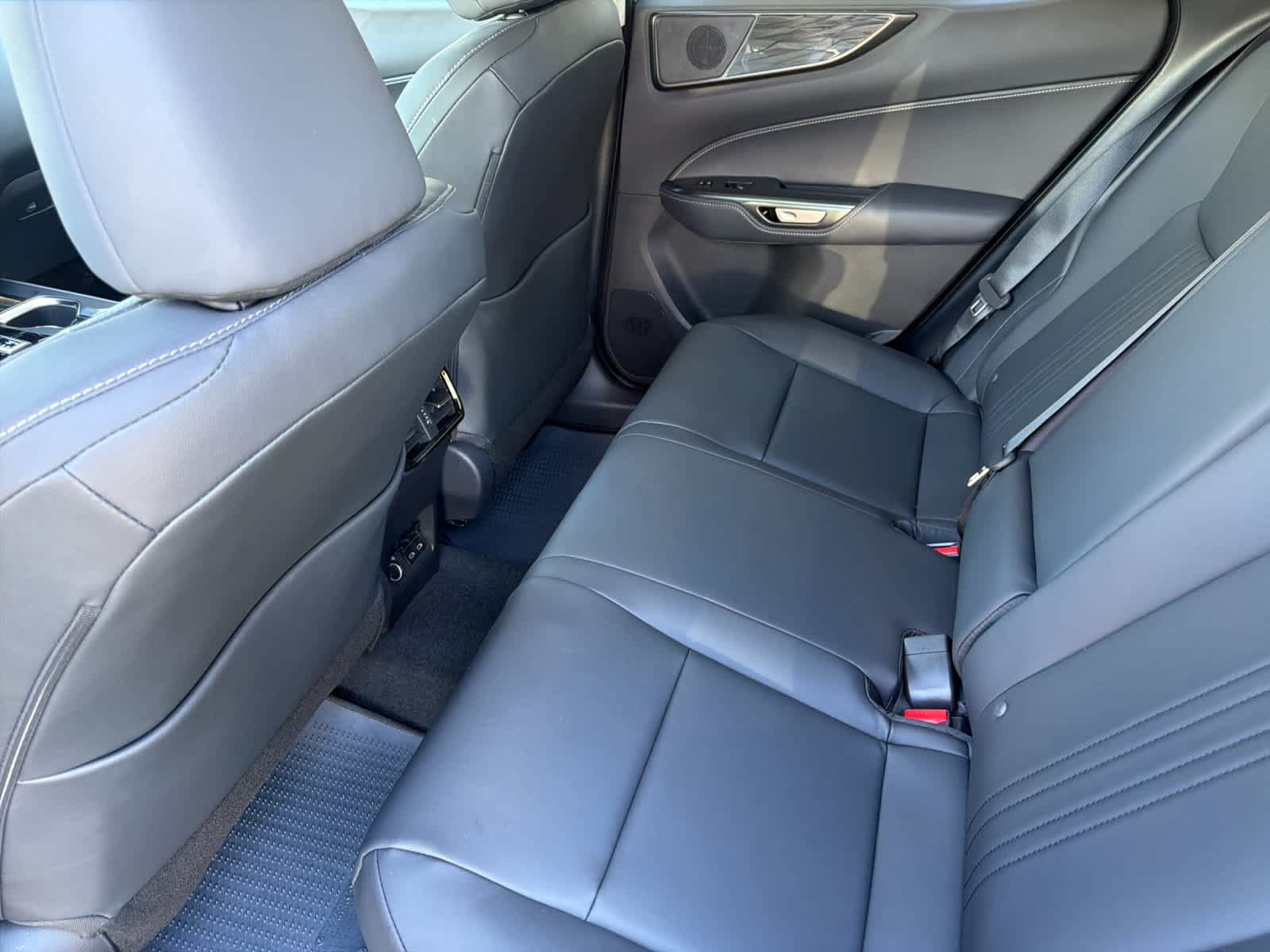 New 2026 Lexus NX 350h AWD w/ Accessory Package (Z2) image 4