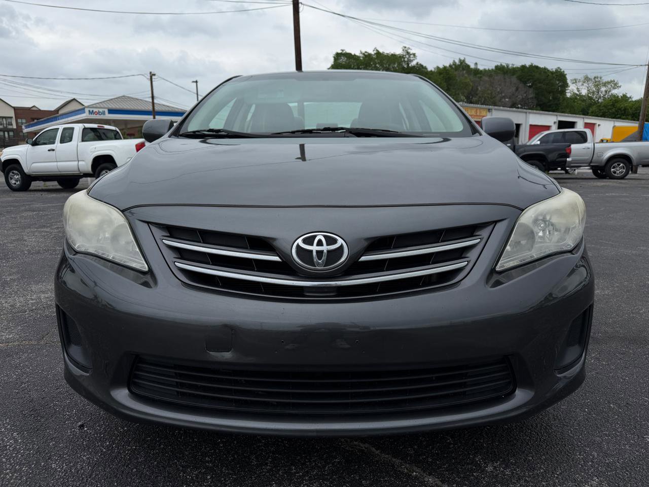 Used 2013 Toyota Corolla LE image 2