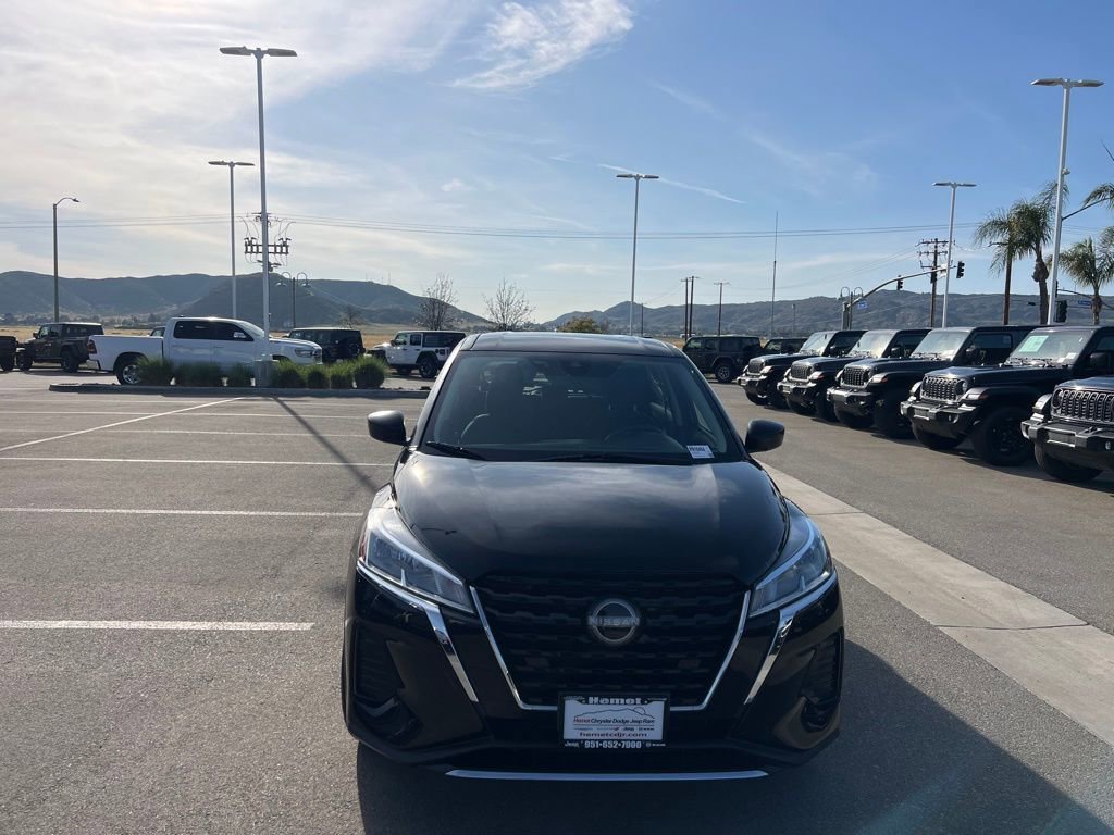 Used 2024 Nissan Kicks S FWD image 3
