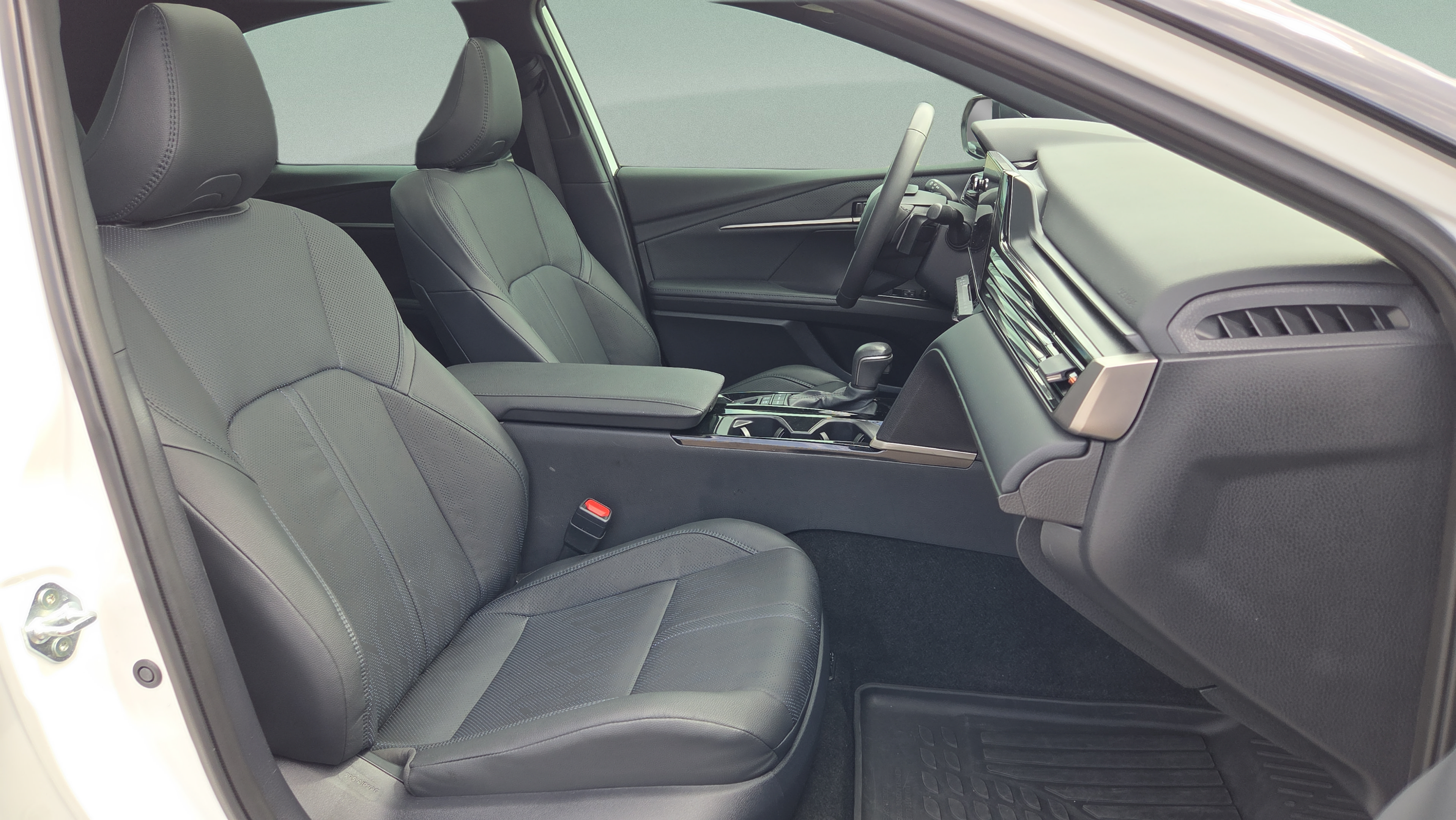 Certified 2025 Toyota Camry XSE FWD image 18