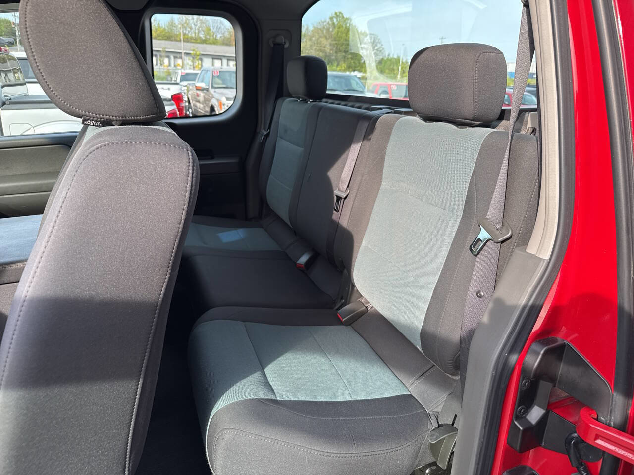 Used 2006 Nissan Titan XE image 16