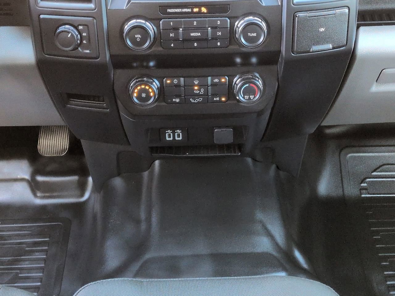 Used 2020 Ford F150 XL w/ Equipment Group 101A Mid AWD/4WD image 19