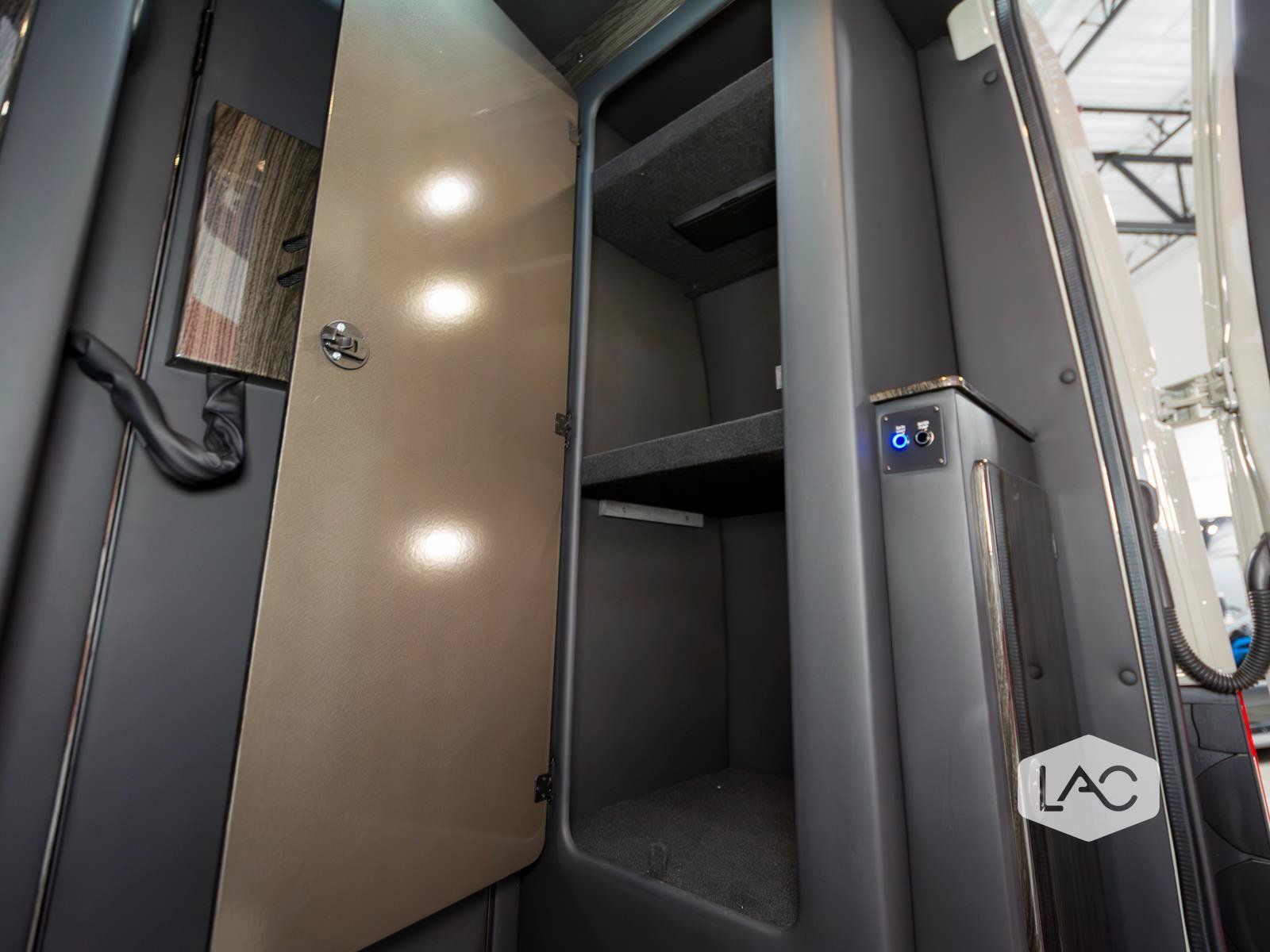 Used 2025 Mercedes-Benz Sprinter 3500 image 31