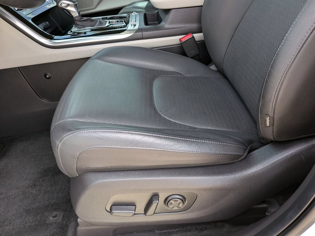Certified 2024 Kia Carnival SX Prestige FWD image 22
