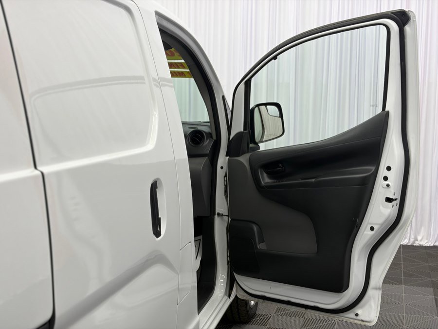 Used 2019 Nissan NV200 S FWD image 21