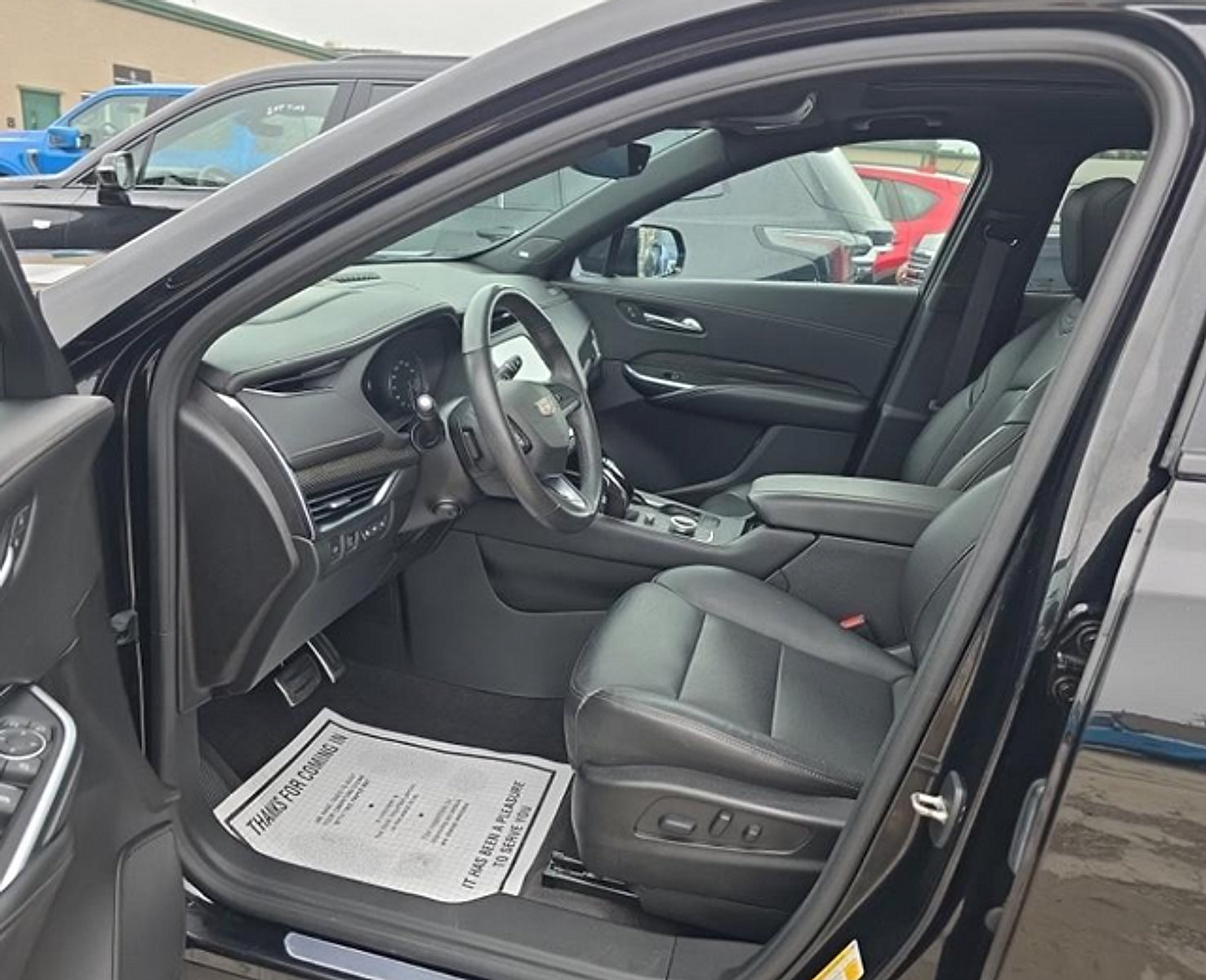 Used 2022 Cadillac XT4 Sport w/ Comfort Package AWD/4WD image 2