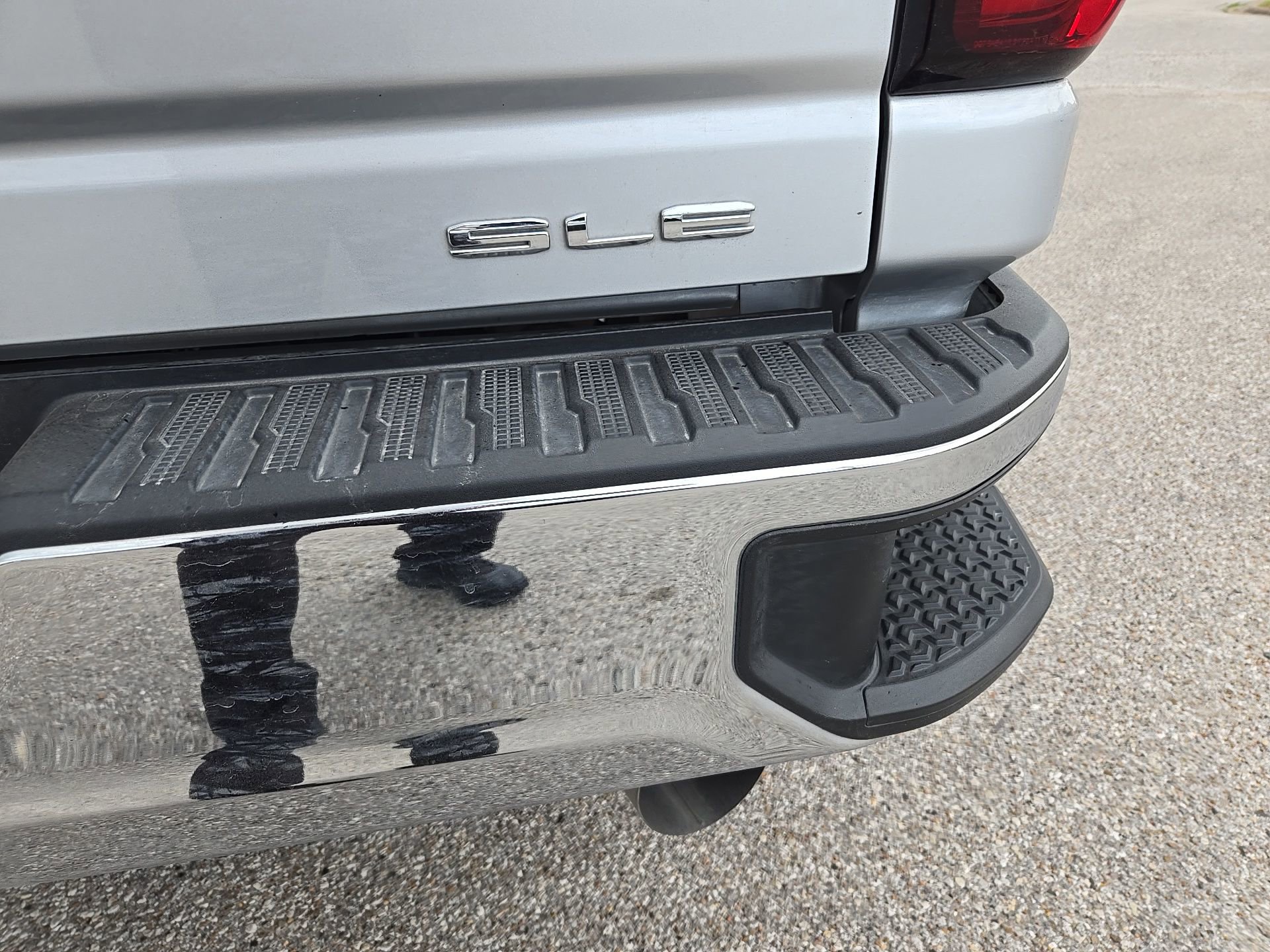 Used 2023 GMC Sierra 2500 SLE w/ SLE Convenience Package image 13