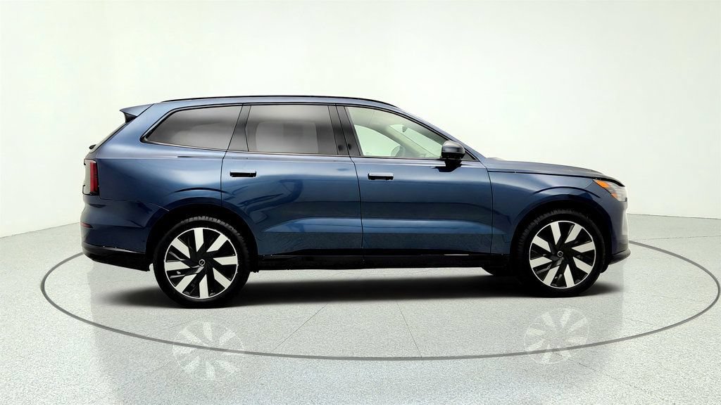 Used 2025 Volvo EX90 Ultra AWD/4WD image 4
