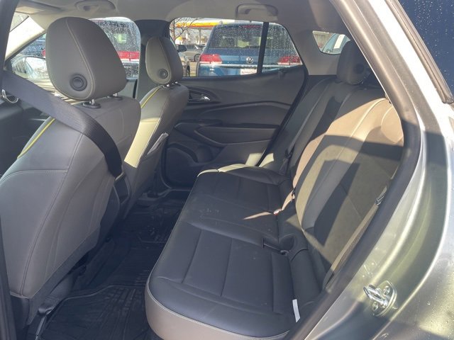 Used 2025 Chevrolet Trax ACTIV image 6