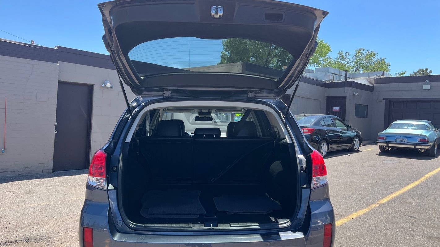 Used 2014 Subaru Outback 2.5i Limited w/ Moonroof Package AWD/4WD image 23