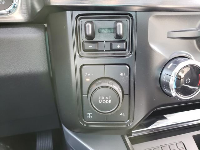 New 2025 Ford F350 Lariat w/ Lariat Ultimate Package image 26