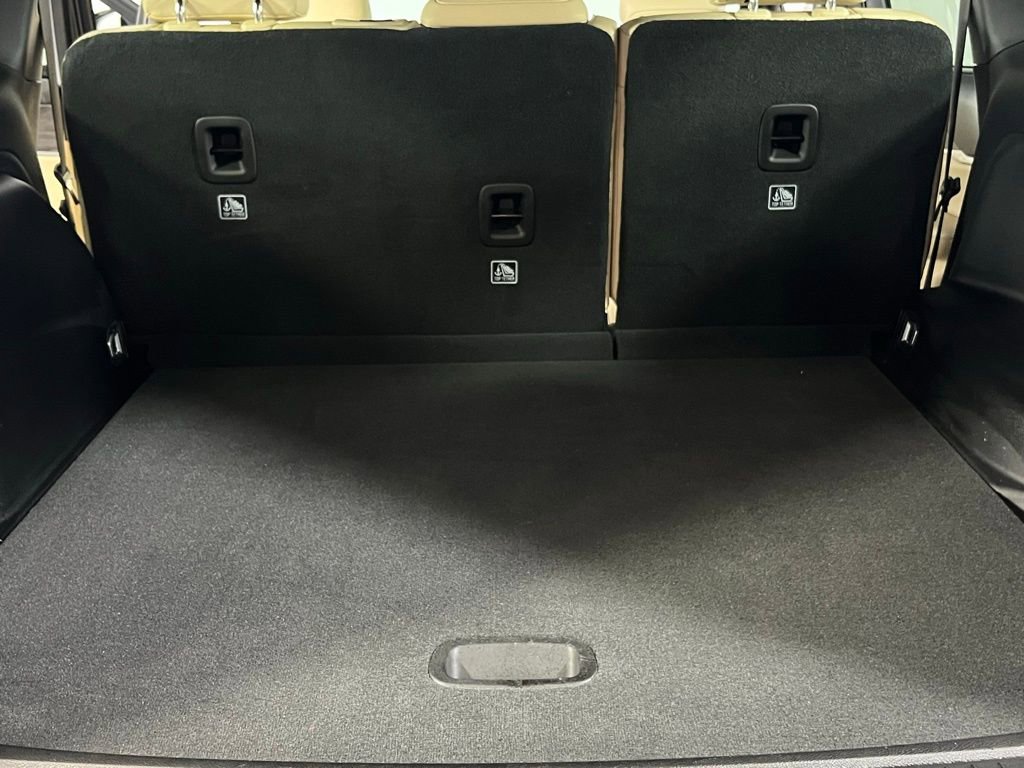 Used 2024 Jeep Grand Cherokee Limited w/ Luxury Tech Group II image 21