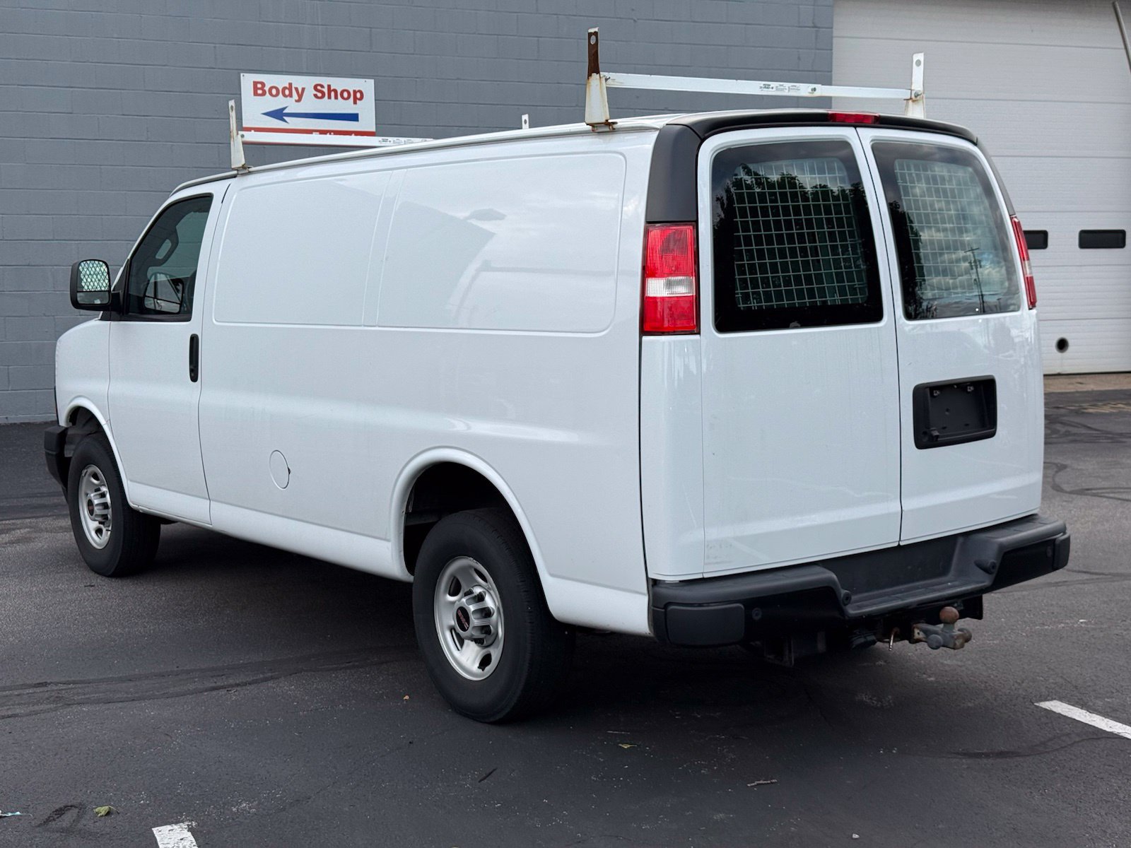 Used 2023 GMC Savana 2500 w/ Driver Convenience Package RWD image 6
