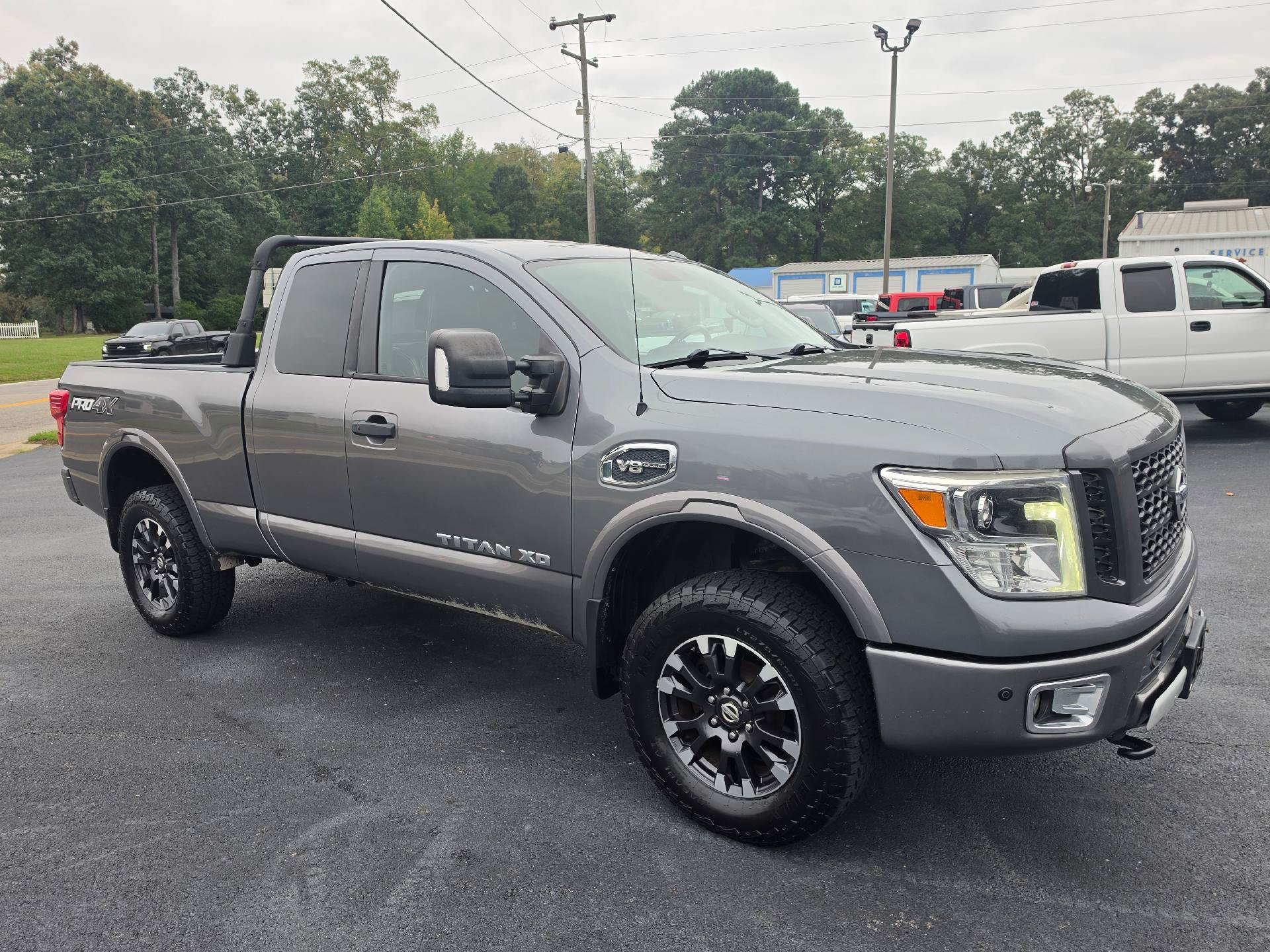 Used 2017 Nissan Titan PRO-4X w/ Pro-4x Convenience Package AWD/4WD image 5