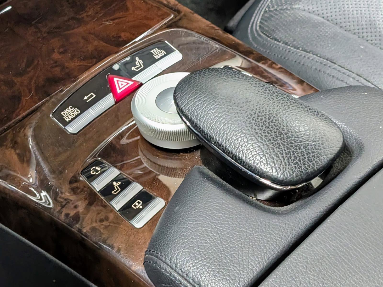 Used 2010 Mercedes-Benz S 550 image 29