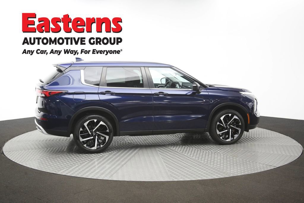 Used 2022 Mitsubishi Outlander SE AWD/4WD image 33