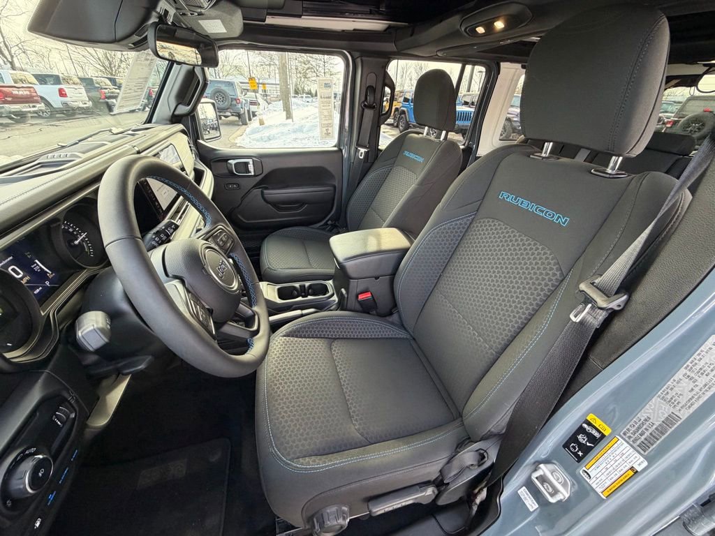 Certified 2025 Jeep Wrangler Unlimited Rubicon 4xe w/ Convenience Group image 21