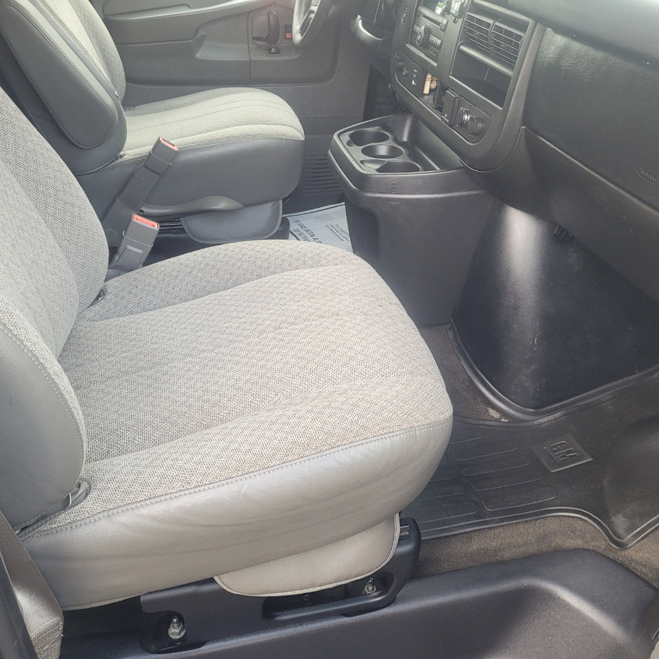 Used 2015 Chevrolet Express 3500 LT w/ LT Preferred Equipment Group image 22