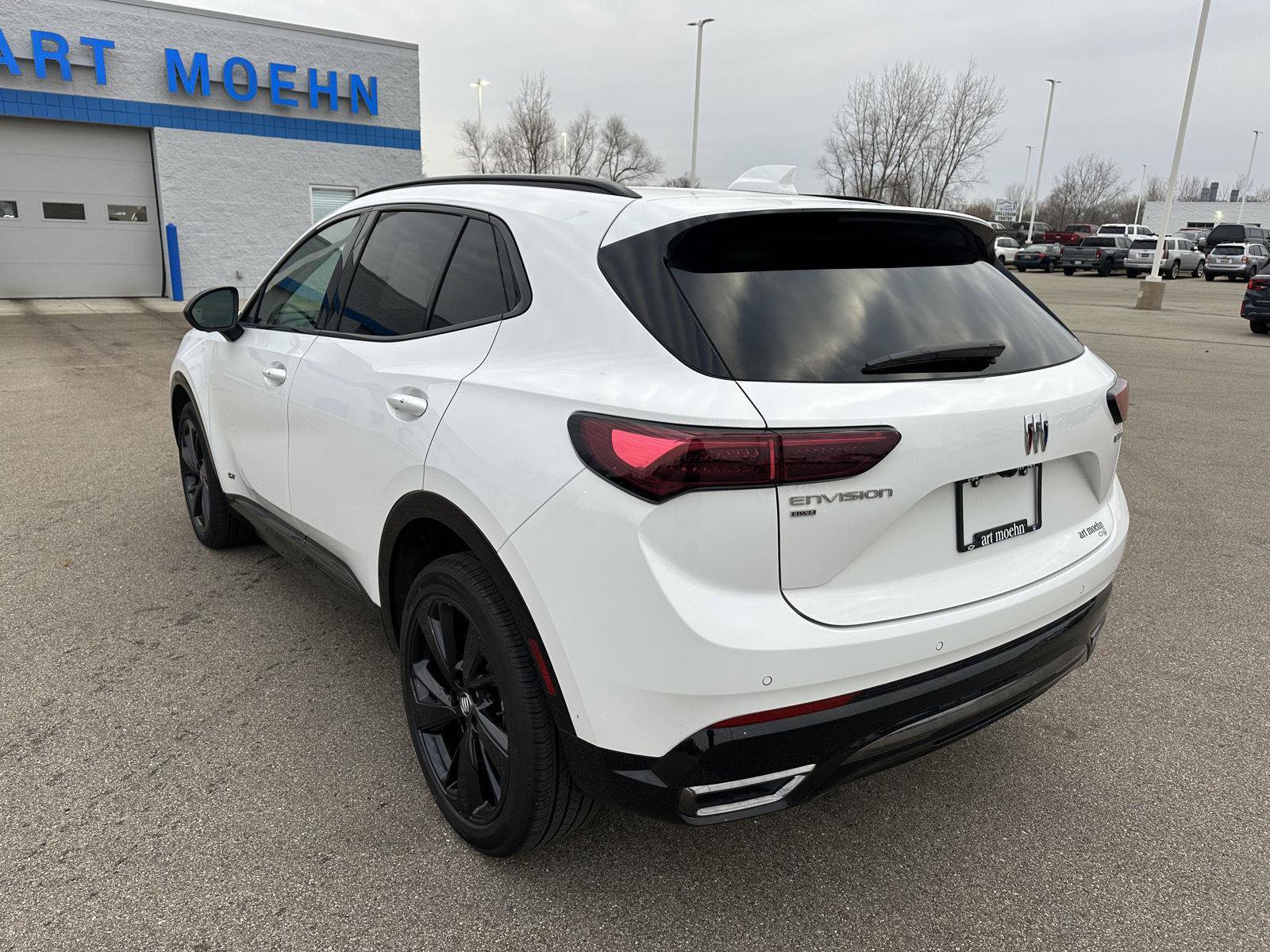 Used 2025 Buick Envision Sport Touring image 3