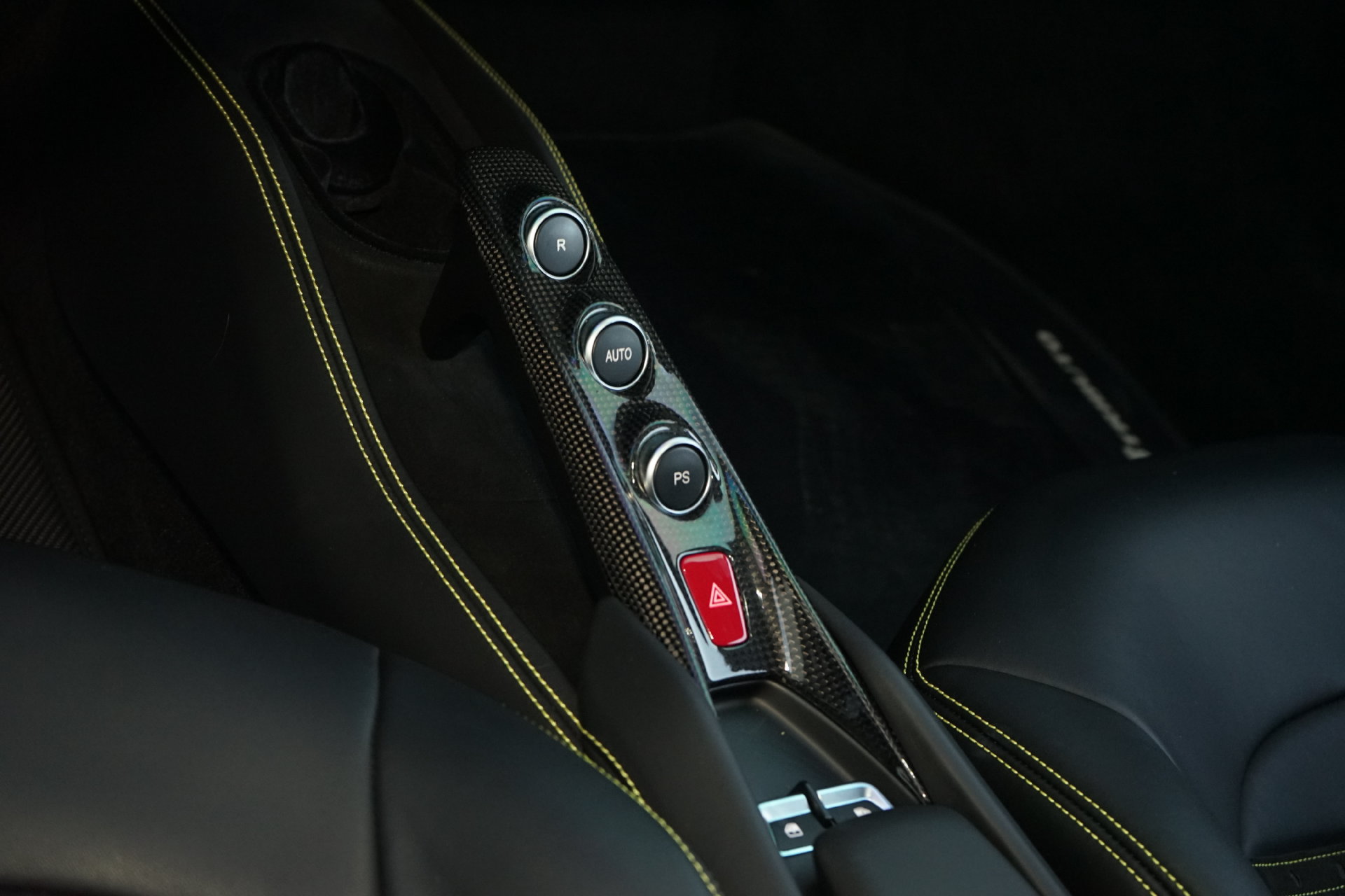 Used 2020 Ferrari F8 Tributo RWD image 17