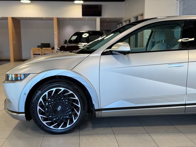 Used 2024 Hyundai Ioniq 5 Limited AWD/4WD image 8
