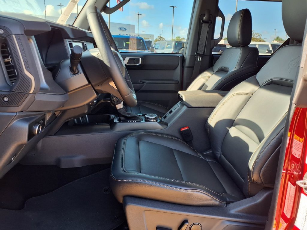 New 2026 Ford Bronco Badlands AWD/4WD image 9