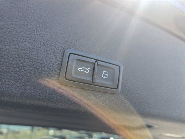 Used 2024 Audi Q8 e-tron Premium Plus AWD/4WD image 15
