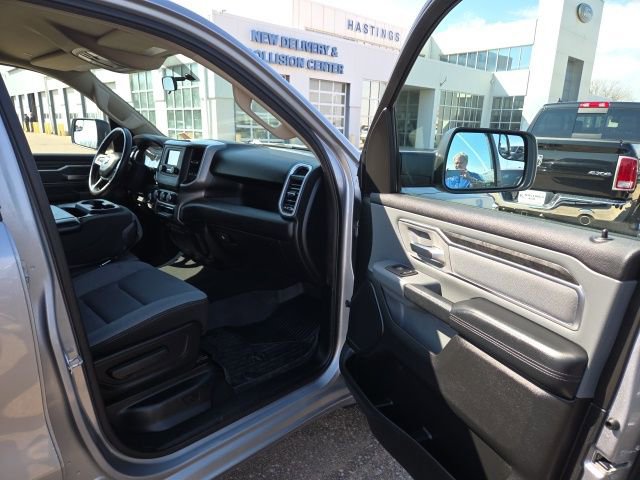 Used 2019 RAM 1500 Big Horn AWD/4WD image 32