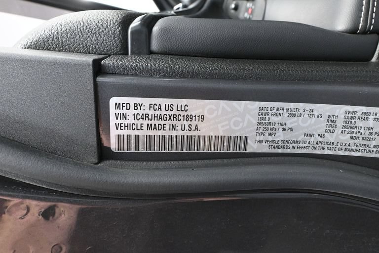 Used 2024 Jeep Grand Cherokee Altitude AWD/4WD image 42