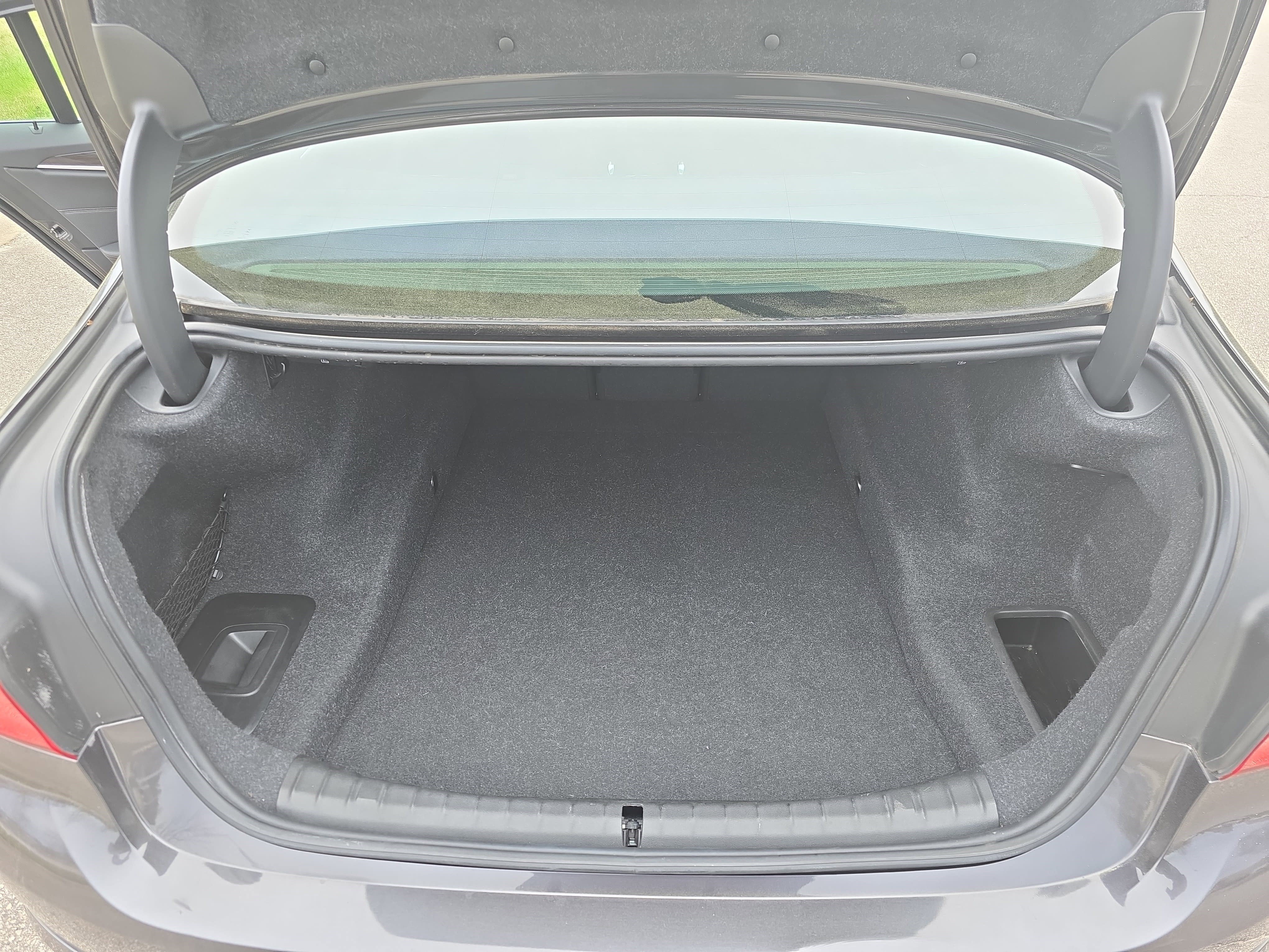 Used 2019 BMW 530i xDrive w/ Convenience Package image 12