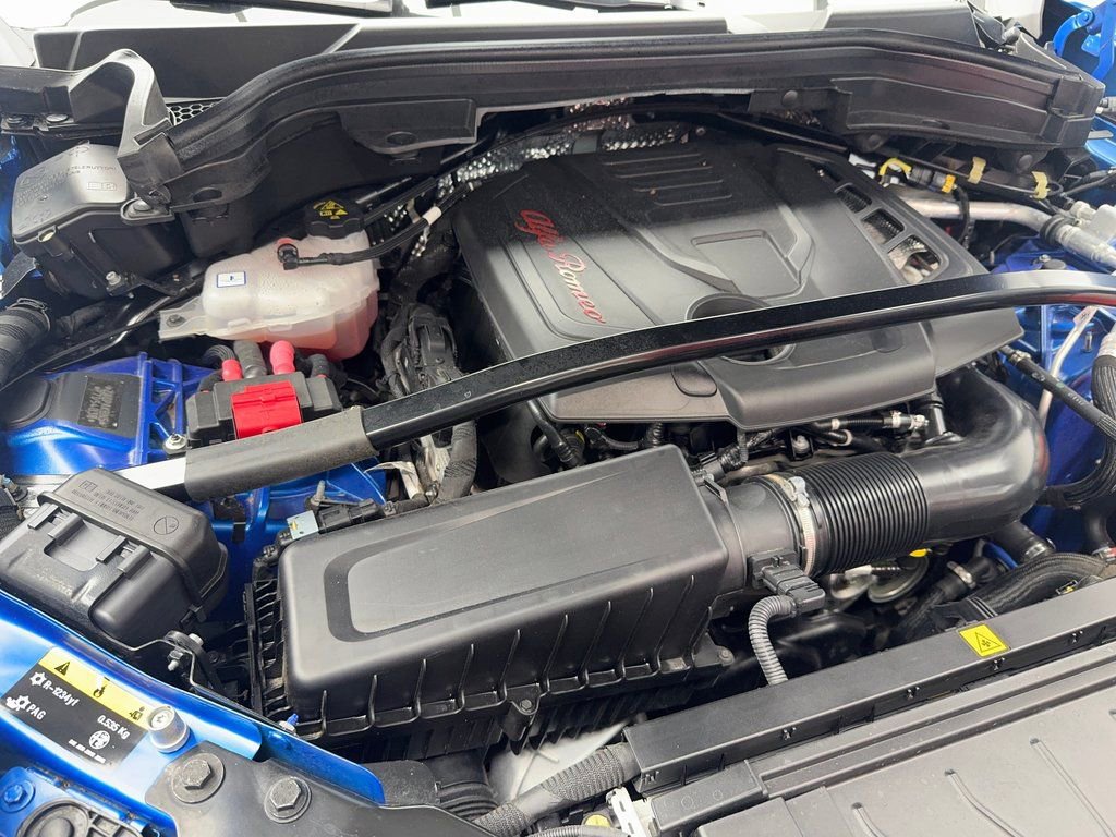 Used 2023 Alfa Romeo Stelvio Veloce image 52