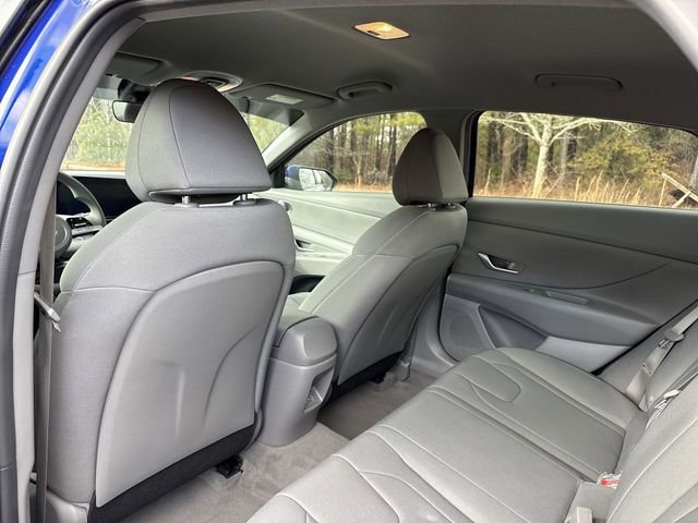 Used 2024 Hyundai Elantra SEL image 27