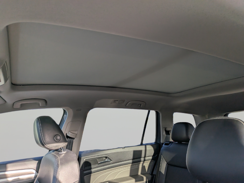 Certified 2023 Volkswagen Atlas SE w/ Panoramic Sunroof Package FWD image 19