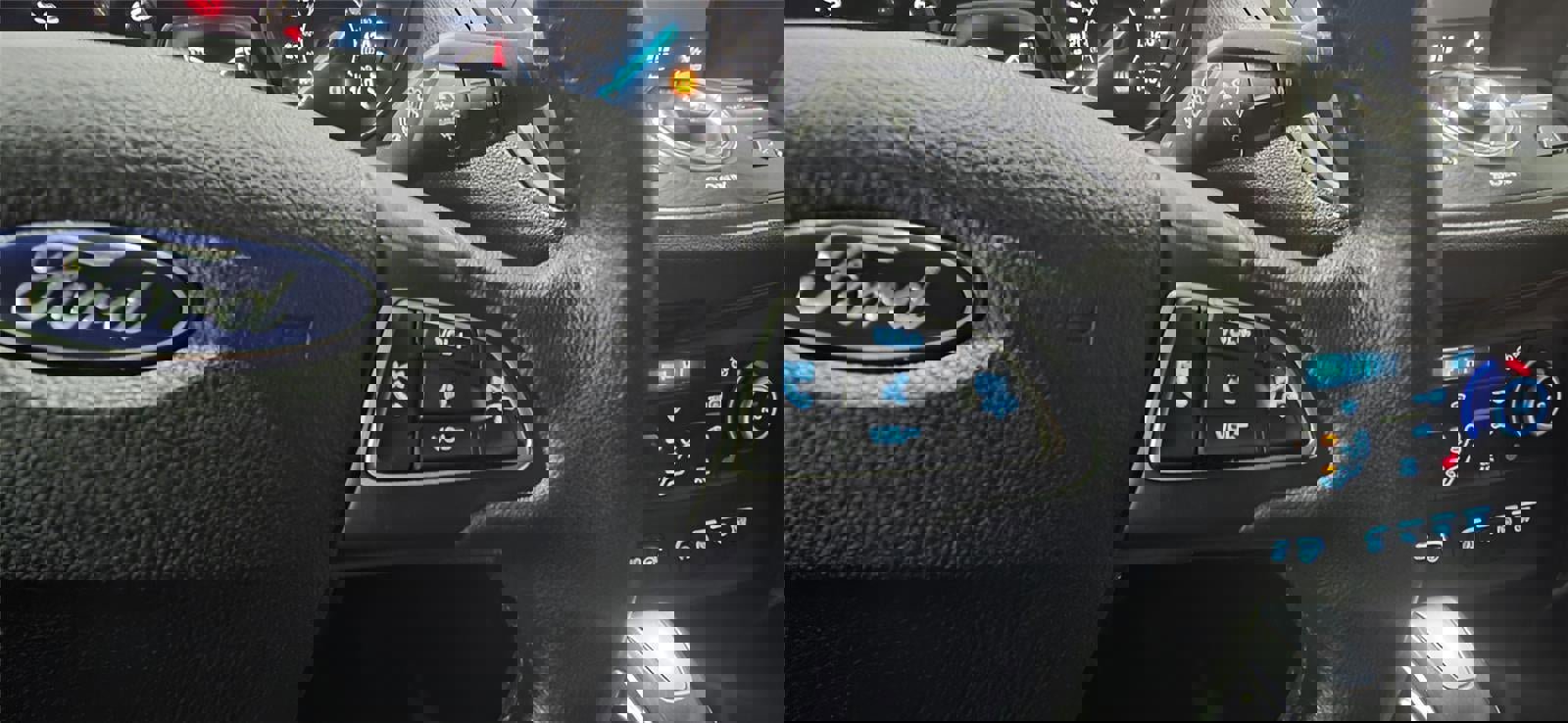 Used 2019 Ford Escape Titanium w/ U9j03 - Titanium Tow Package image 17