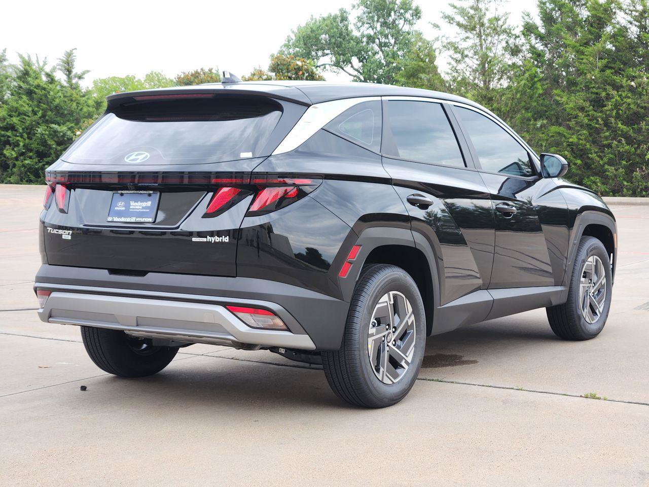 New 2026 Hyundai Tucson Blue SE AWD/4WD image 4