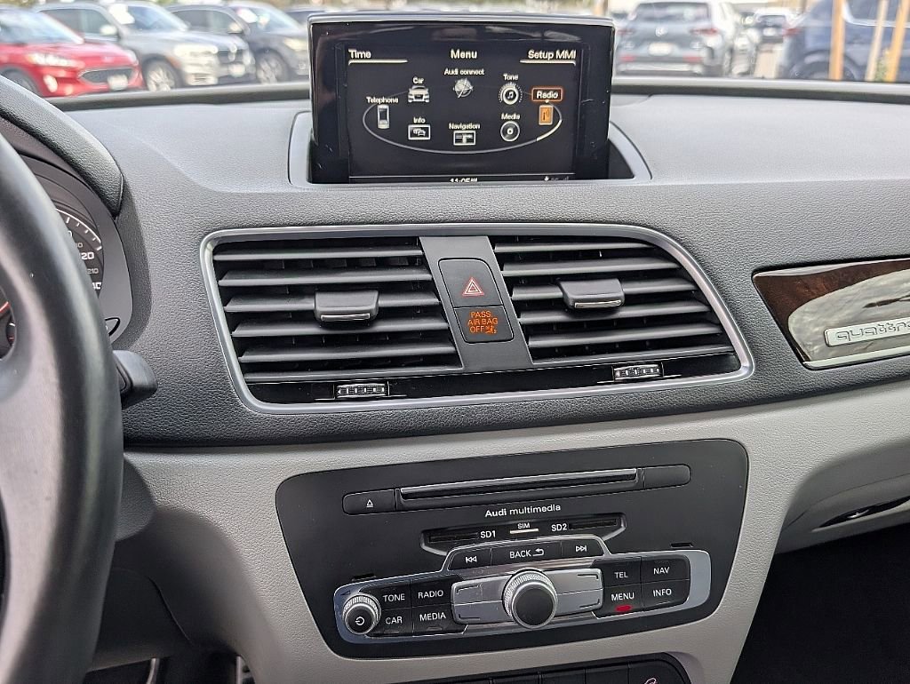 Used 2018 Audi Q3 2.0T Premium Plus w/ Premium Plus Package image 32