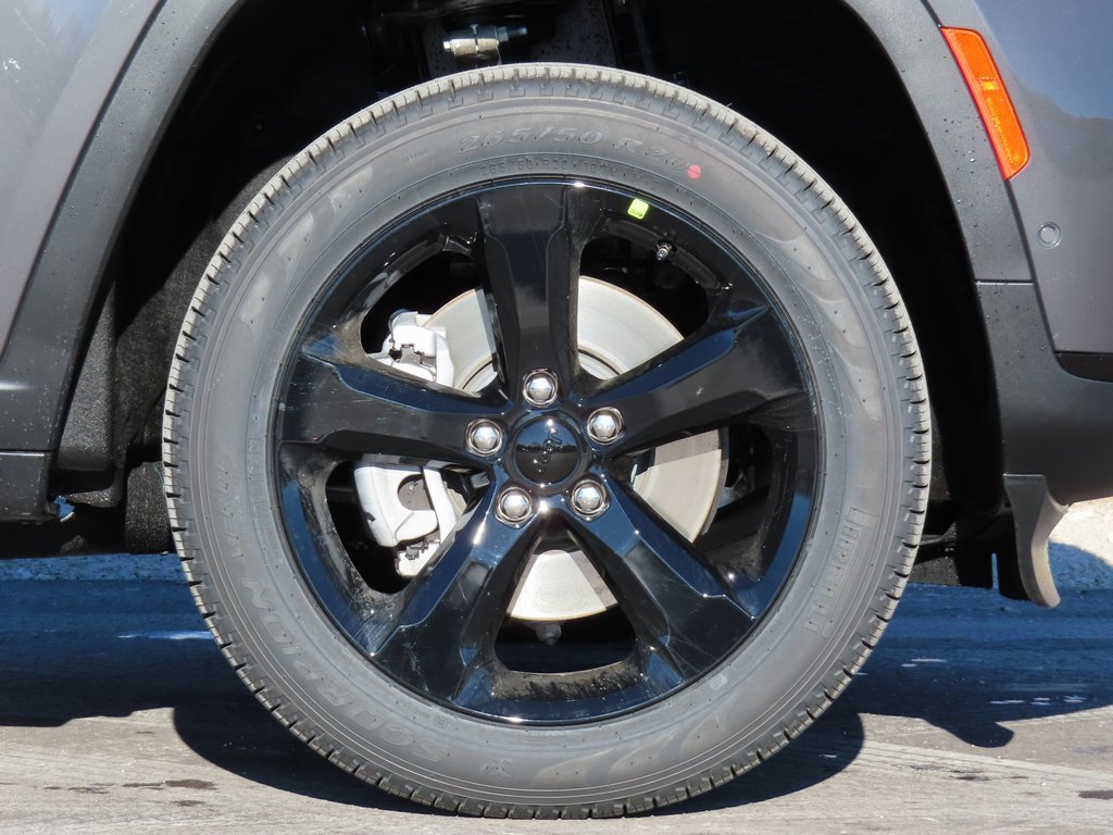 New 2025 Jeep Grand Cherokee L Limited image 15