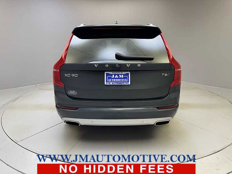 Used 2021 Volvo XC90 T6 Momentum image 4