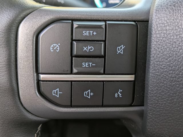 Used 2026 Ford F350 Lariat w/ Black Appearance Package AWD/4WD image 25