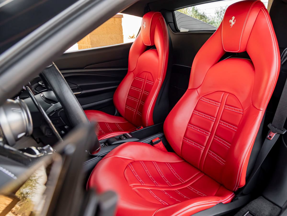 Used 2022 Ferrari F8 Tributo RWD image 17
