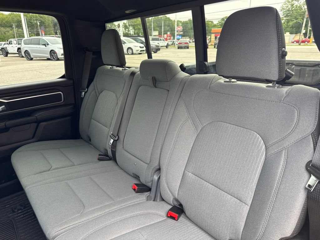 Used 2023 RAM 1500 Big Horn AWD/4WD image 34
